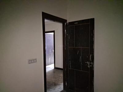 Bedroom Image of 1300 Sq.ft 3 BHK Apartment / Flat for sale in Aashi Modern Apartment 2, Sector 73 Noida for Rs. 4400000