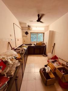 Kitchen Image of 750 Sq.ft 2 BHK Apartment / Flat for rent in Santacruz West Mumbai for Rs. 110009