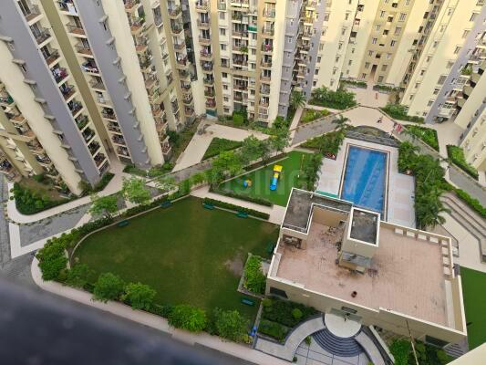 Pigeon Spring Meadows Main Image 1