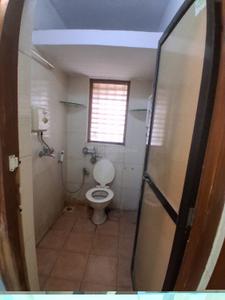 Bathroom Image of 1050 Sq.ft 2 BHK Apartment / Flat for sale in Marathon Cosmos, Mulund West Mumbai for Rs. 16000000