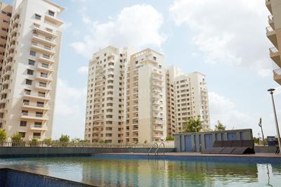 Image of 3220 Sq.ft 4 BHK Apartment / Flat for rent in Adani Water Lily, Shantigram, Ahmedabad for Rs. 75000