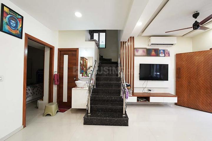 Shree Rang Pineapple Main Image 1