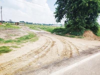 Image of 150 Sq.ft Residential Plot / Land for sale in Sector 27, Greater Noida for Rs. 7500000