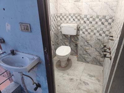 Image of 300 Sq.ft 1 RK Builder Floor for rent in Mayur Vihar Phase 1, New Delhi for Rs. 9000