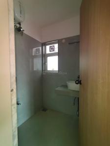 Bathroom Image of 621 Sq.ft 1 BHK Apartment / Flat for rent in Concrete Sai Swayam, Chembur Mumbai for Rs. 65000