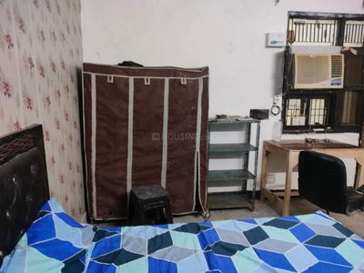 Bedroom Image of 400 Sq.ft 1 RK Builder Floor for rent in Dwarka Mor New Delhi for Rs. 9000