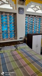 Bedroom Image of 400 Sq.ft 1 BHK Builder Floor for rent in Naktala Kolkata for Rs. 10000