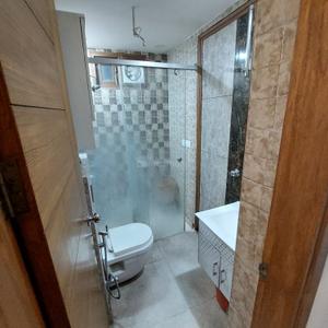 Bathroom Image of 1200 Sq.ft 3 BHK Builder Floor for sale in Karol Bagh New Delhi for Rs. 15000000