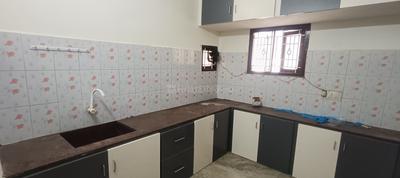 Kitchen Image of 1400 Sq.ft 3 BHK Builder Floor for rent in Edayarpalayam Coimbatore for Rs. 25000
