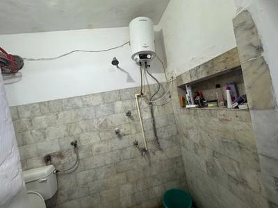 Bathroom Image of DPG in Aliganj, Lucknow