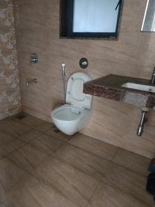Common Bathroom Image of 920 Sq.ft 2 BHK Apartment / Flat for sale in Amanora Gold Towers, Hadapsar Pune for Rs. 11500000