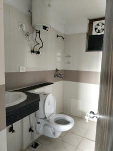 Common Bathroom Image of 996 Sq.ft 2 BHK Apartment / Flat for rent in Amrapali Pan Oasis, Sector 70 Noida for Rs. 42000