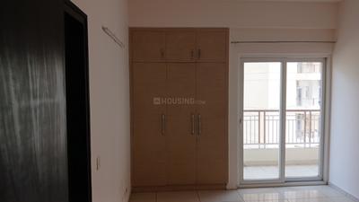 Bedroom Image of 2645 Sq.ft 4 BHK Apartment / Flat for sale in Gulshan Vivante, Sector 137 Noida for Rs. 40000000