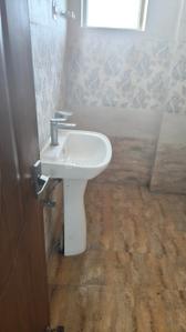 Bathroom Image of 2000 Sq.ft 2 BHK Independent House for rent in Vrindavan Yojana Lucknow for Rs. 20000