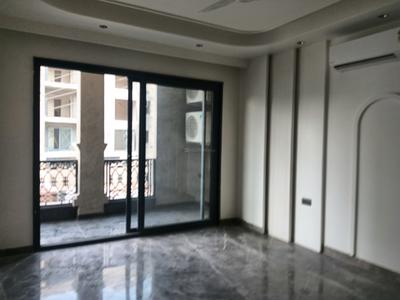 Palm Floor With Terrace Sushant Lok 1 Living Room 1