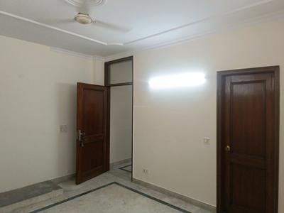 Bedroom Image of 1100 Sq.ft 3 BHK Builder Floor for sale in Kalkaji New Delhi for Rs. 6500000