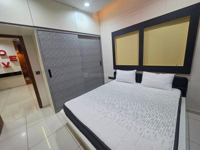 Bedroom Image of 900 Sq.ft 2 BHK Apartment / Flat for rent in Shree Narayan Exotica, Memnagar Ahmedabad for Rs. 45000