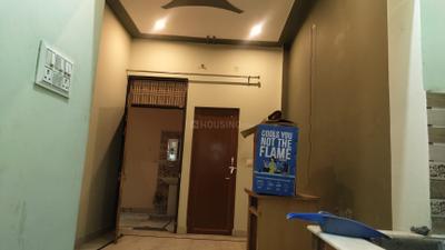 Living Room Image of 500 Sq.ft 1 BHK Builder Floor for rent in Krishna Nagar Lucknow for Rs. 7000