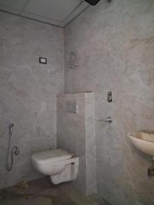 Common Bathroom Image of 1450 Sq.ft 3 BHK Apartment / Flat for sale in JMD Diamond Residency, Sector 73 Noida for Rs. 6500000