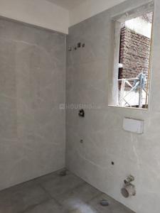 Bathroom Image of 850 Sq.ft 2 BHK Apartment / Flat for sale in Andheri West Mumbai for Rs. 35000000