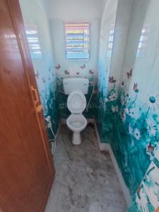 Bathroom Image of 880 Sq.ft 2 BHK Apartment / Flat for sale in Purba Putiary Kolkata for Rs. 2700000