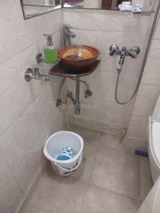 Bathroom Image of 1350 Sq.ft 3 BHK Builder Floor for rent in Gujranwala Town New Delhi for Rs. 40000