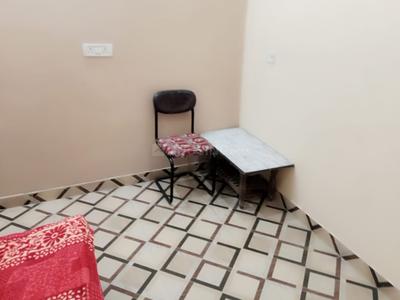 Bedroom Image of 680 Sq.ft 1.5 BHK Independent House for rent in George Town Allahabad for Rs. 18000
