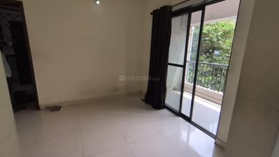 Living Room Image of 600 Sq.ft 1 BHK Apartment / Flat for rent in Magarpatta Zinnia, Magarpatta City Pune for Rs. 23000