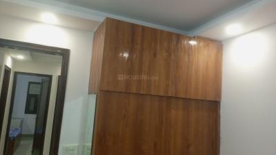 Bedroom Image of 600 Sq.ft 2 BHK Builder Floor for rent in Pitampura New Delhi for Rs. 30000