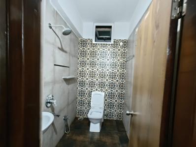 Bathroom Image of 550 Sq.ft 1 BHK Apartment / Flat for rent in Puppalaguda Hyderabad for Rs. 22000