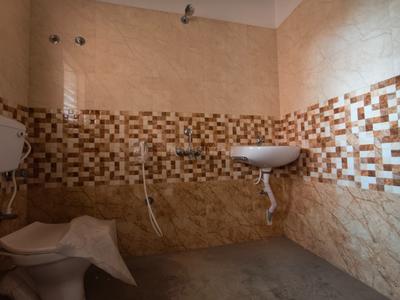 Bathroom Image of 581 Sq.ft 1 BHK Apartment / Flat for sale in Behala Kolkata for Rs. 2207000