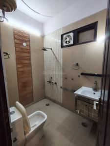 Bathroom Image of 1650 Sq.ft 3 BHK Apartment / Flat for sale in Vasundhara Ghaziabad for Rs. 16250000