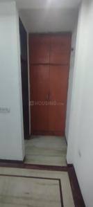 Bedroom Image of 900 Sq.ft 2 BHK Builder Floor for rent in Ramesh Nagar New Delhi for Rs. 34000