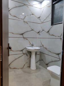 Common Bathroom Image of 1300 Sq.ft 3 BHK Builder Floor for sale in Indirapuram Ghaziabad for Rs. 12000000