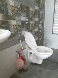 Common Bathroom Image of 1050 Sq.ft 2 BHK Apartment / Flat for sale in Simran Sapphire, Kharghar Navi Mumbai for Rs. 14000000