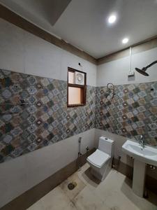 Bathroom Image of 5200 Sq.ft 5 BHK Villa for sale in Sector 93B Noida for Rs. 150000000