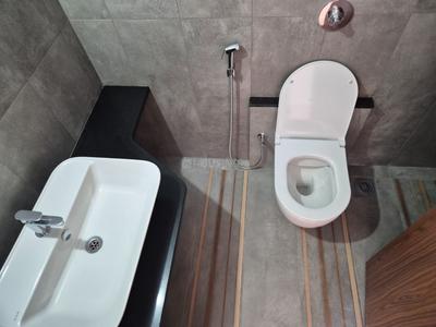 Bathroom Image of 1250 Sq.ft 2 BHK Apartment / Flat for rent in VJ Yashwin Nuovo Centro, Tathawade Pune for Rs. 34000