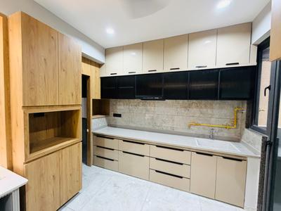 Kitchen Image of 2160 Sq.ft 3 BHK Apartment / Flat for rent in Keshav Elitus, Randesan Gandhinagar for Rs. 50000
