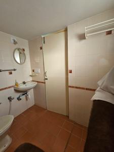 Image of 2520 Sq.ft 3 BHK Villa for sale in Thaltej, Ahmedabad for Rs. 45000000