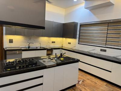 Kitchen Image of 8000 Sq.ft 7 BHK Independent House for sale in Mugal Goa for Rs. 220000000