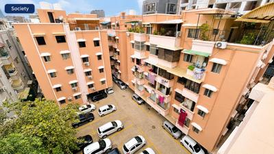 Image of 1800 Sq.ft 3 BHK Penthouse for sale in  Gangotri Apartments, Vastrapur, Ahmedabad for Rs. 9500000