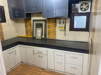 Kitchen Image of 800 Sq.ft 2 BHK Apartment / Flat for sale in GH 14 DDA MIG, Paschim Vihar New Delhi for Rs. 12500000