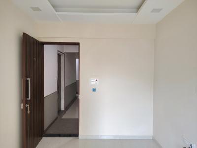 Living Room Image of 1040 Sq.ft 2 BHK Apartment / Flat for rent in Kalpataru Paramount, Thane West Thane for Rs. 43000