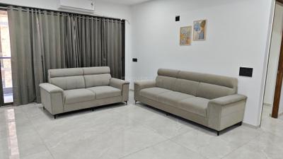 Living Room Image of 3600 Sq.ft 3.5 BHK Apartment / Flat for rent in Shlokam Sharnam, Sargasan Gandhinagar for Rs. 45000