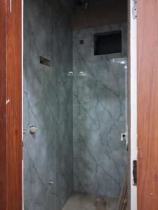 Common Bathroom Image of 1500 Sq.ft 3 BHK Apartment / Flat for sale in Sector 72 Noida for Rs. 5400000