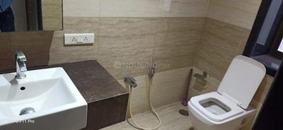 Bathroom Image of 1400 Sq.ft 2 BHK Apartment / Flat for rent in Colaba Mumbai for Rs. 150000