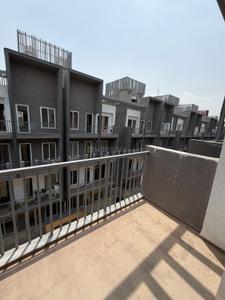 Balcony Image of 1680 Sq.ft 3 BHK Builder Floor for rent in Smartworld Orchard, Sector 61 Gurgaon for Rs. 56500
