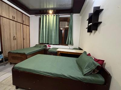 Bedroom Image of Fly PG in Sector 61, Noida