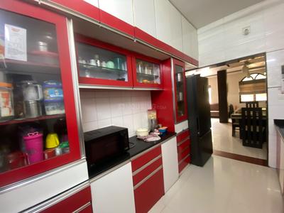 Kitchen Image of 2250 Sq.ft 3.5 BHK Independent House for sale in Thaltej Ahmedabad for Rs. 30000000