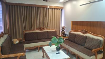 Living Room Image of 2900 Sq.ft 4 BHK Apartment / Flat for sale in Vastu Oasis, Thaltej Ahmedabad for Rs. 35000000